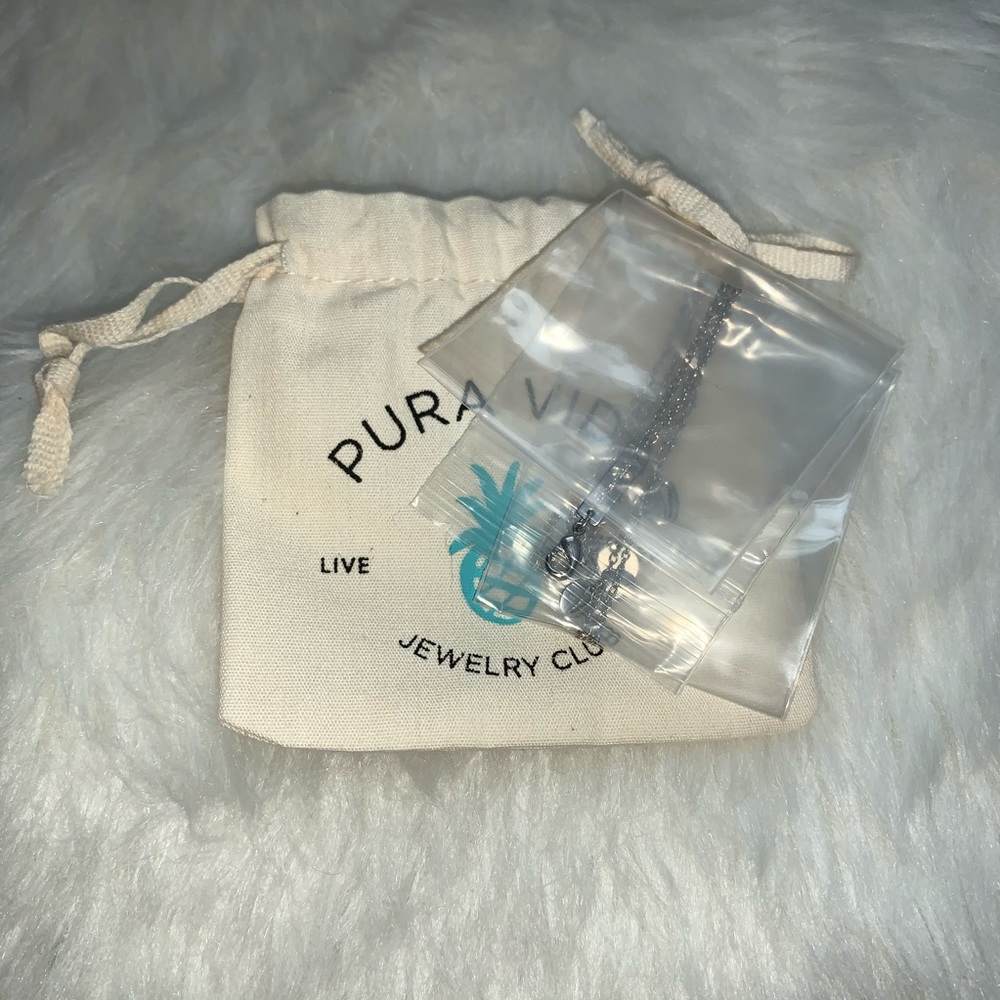 Pura Vida Seashell Necklace🐚✨